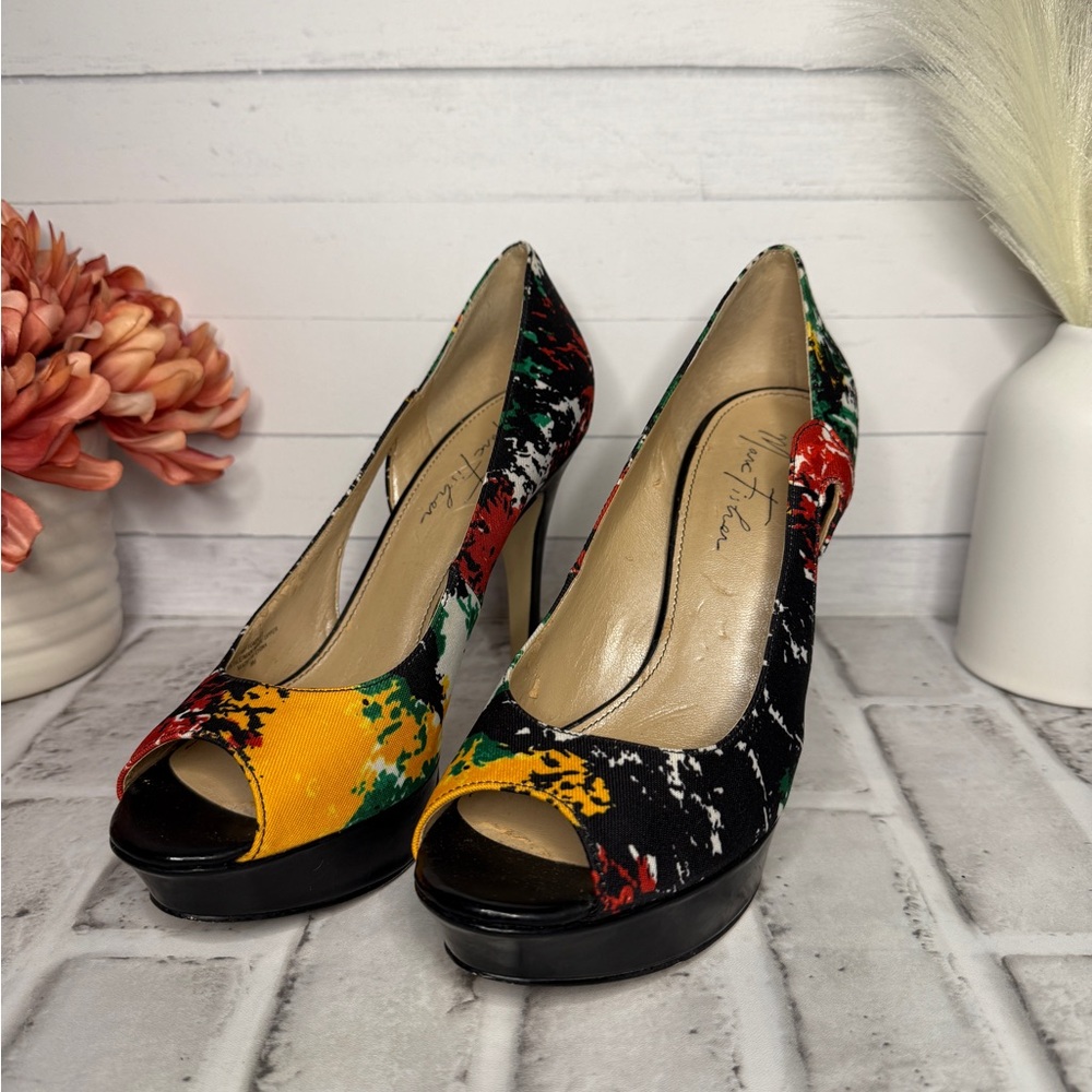 Marc Fisher Peep Toe Heels Women's Size 8 Black Multi Color Abstract‎ Print
